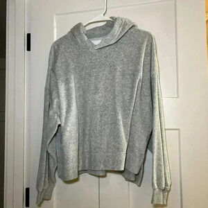 Aerie Cropped Velour Hoodie Size Medium American Eagle Grey Pullover Soft 2022